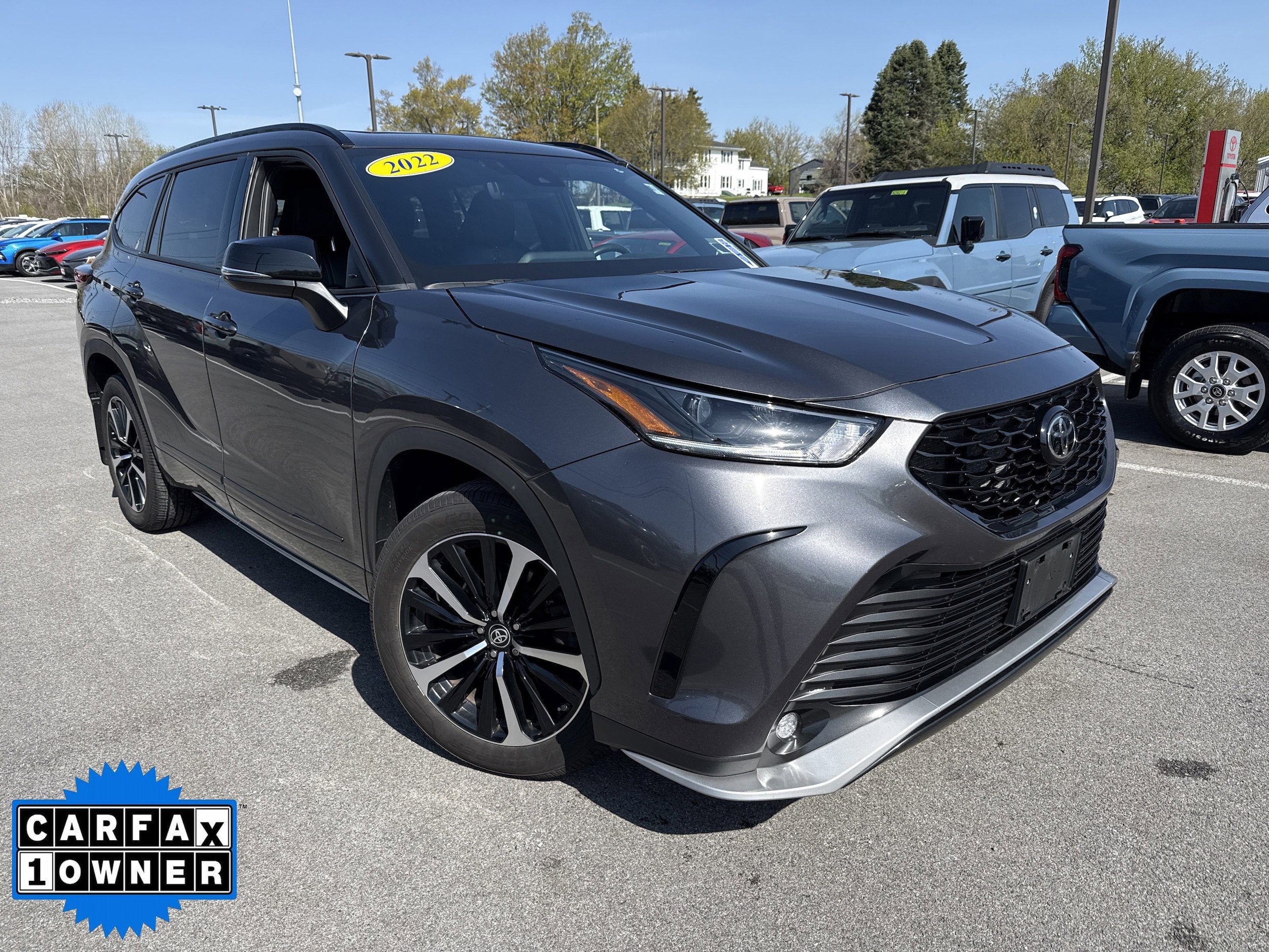 Used 2022 Toyota Highlander XSE