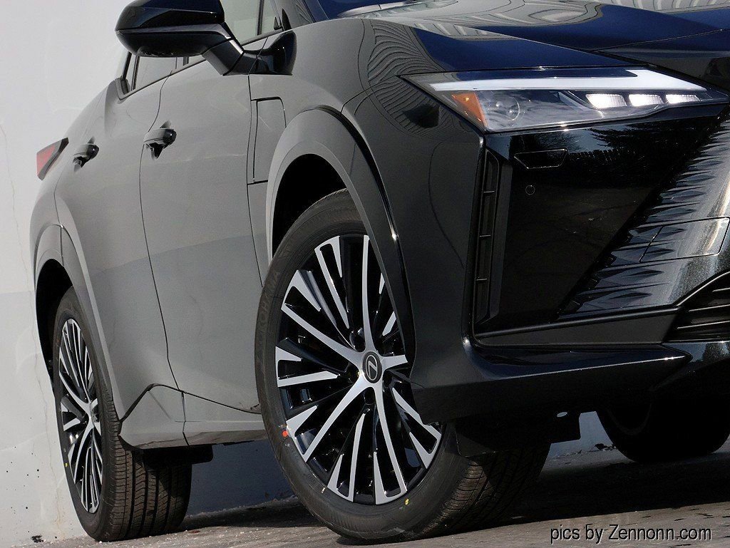New 2026 Lexus RZ 350e 2WD image 4