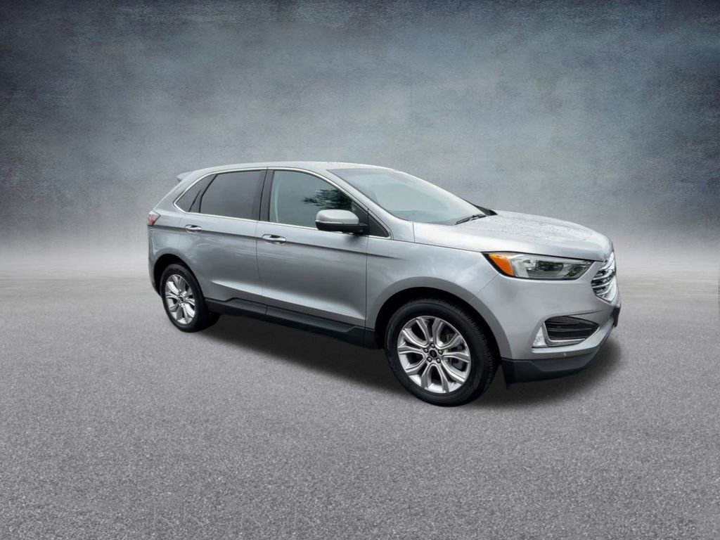 Used 2024 Ford Edge Titanium image 29