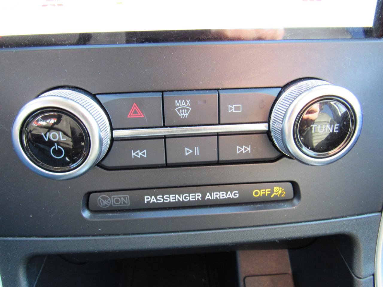 Used 2024 Ford Edge SEL w/ Convenience Package image 21