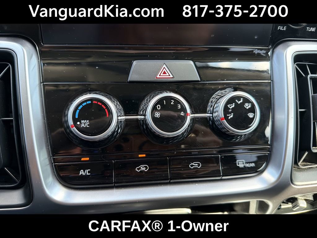 Certified 2023 Kia Sorento LX image 19