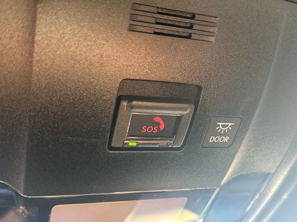 Used 2023 Lexus UX 250h AWD image 29