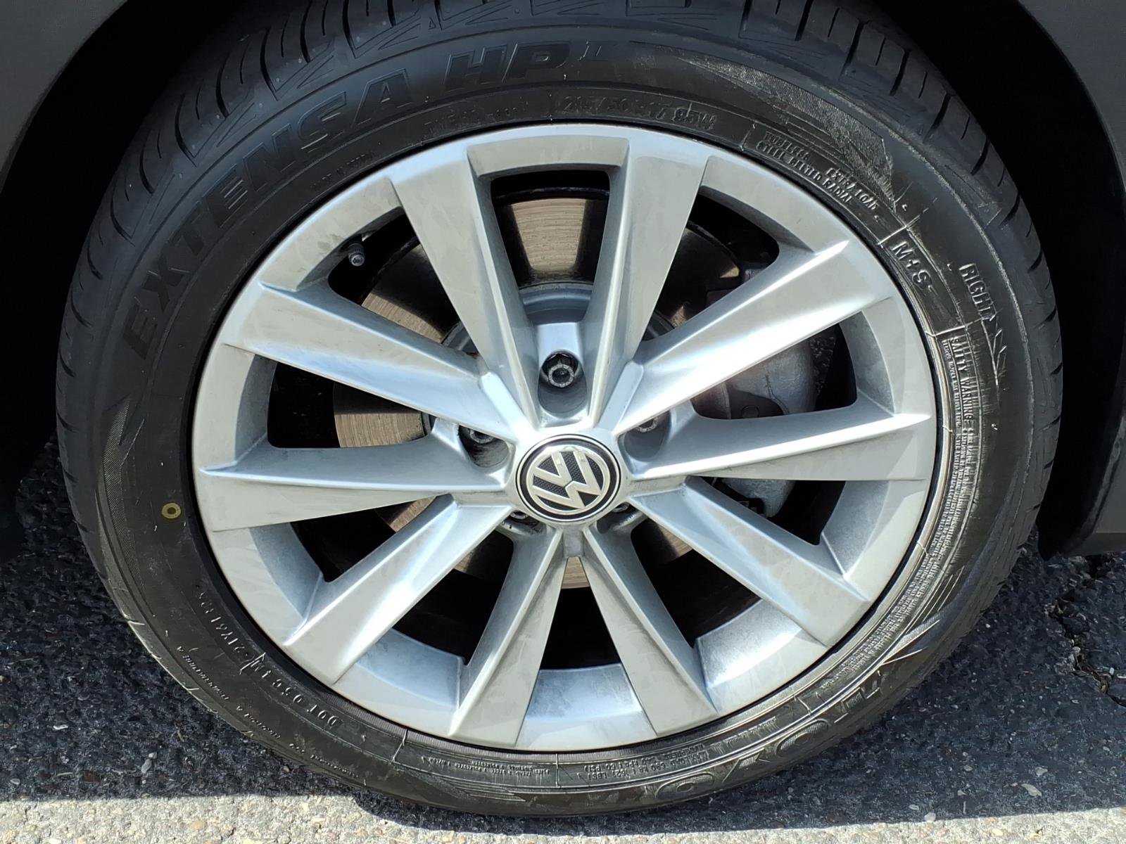 Used 2018 Volkswagen Golf Alltrack SE image 9