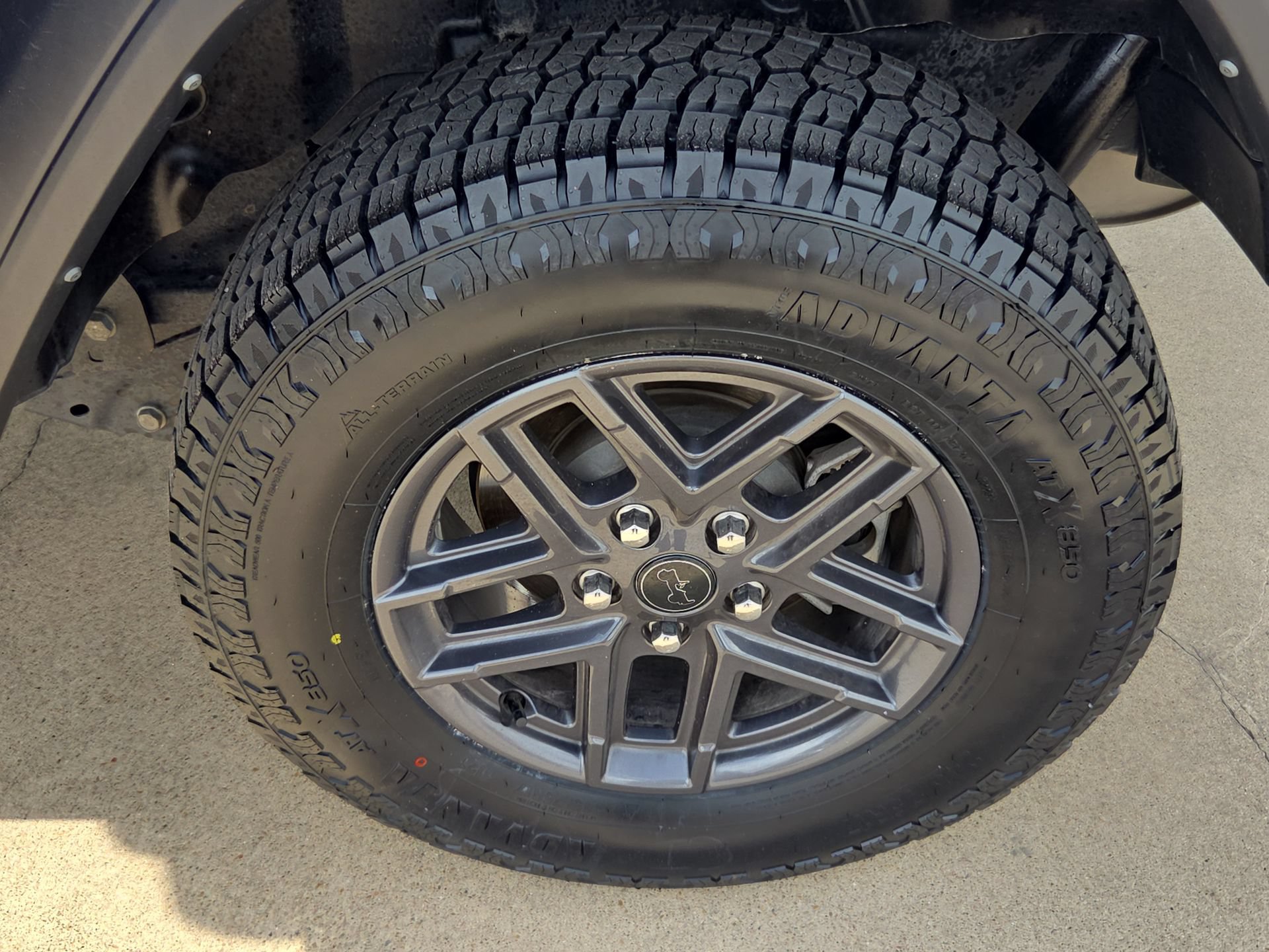 Used 2024 Jeep Wrangler Unlimited Sport AWD/4WD image 17