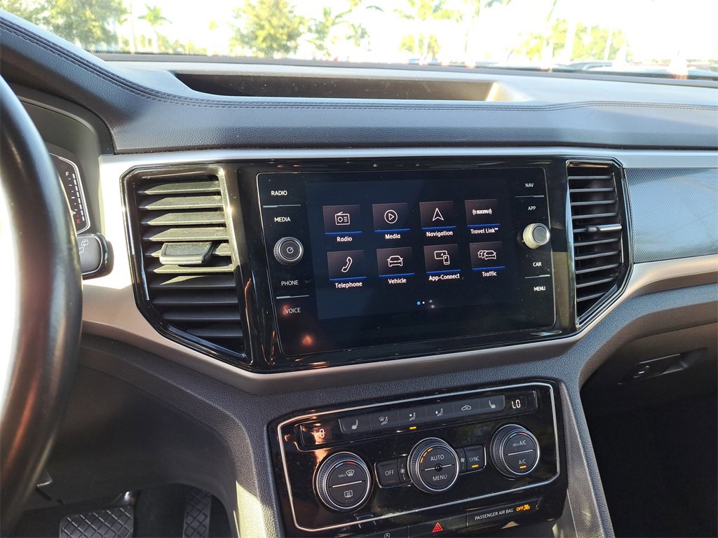 Used 2020 Volkswagen Atlas Cross Sport SEL image 22