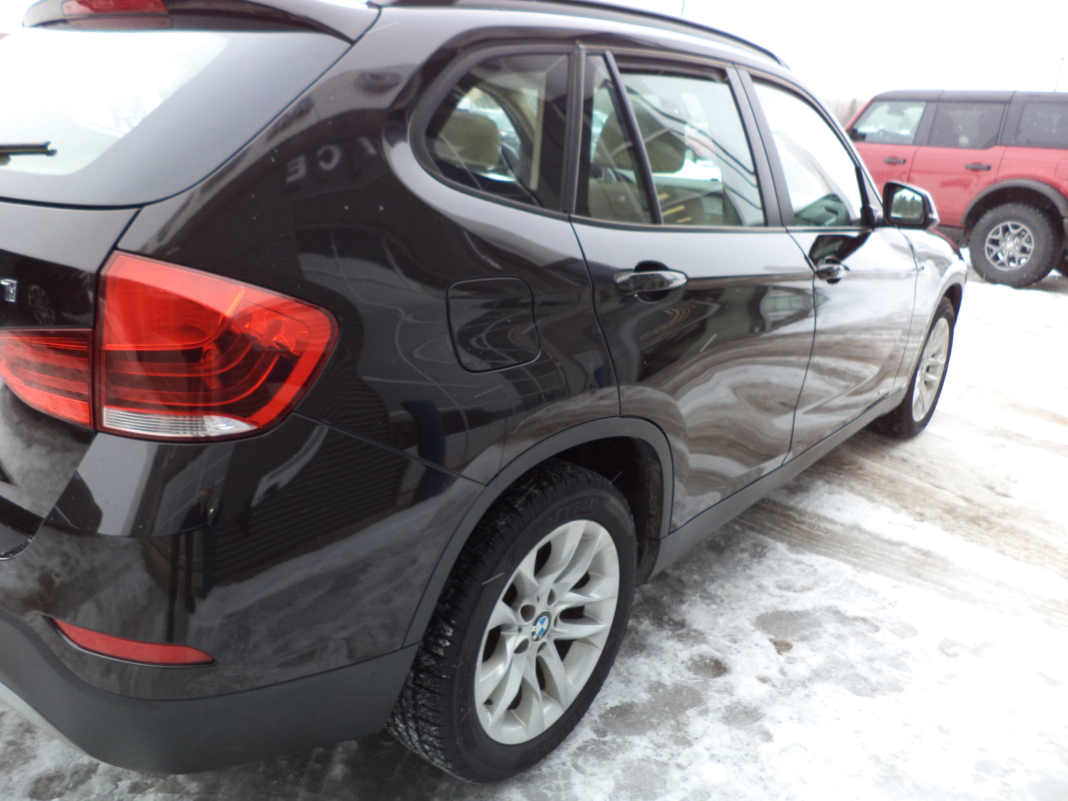 Used 2015 BMW X1 xDrive28i image 6