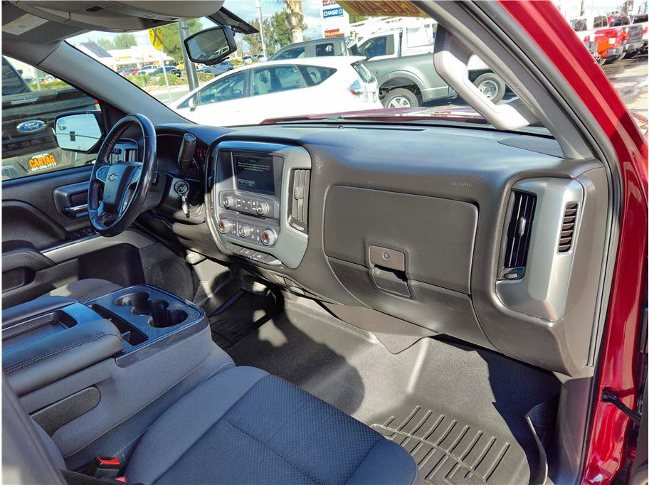 Used 2018 Chevrolet Silverado 1500 LT w/ All Star Edition image 10
