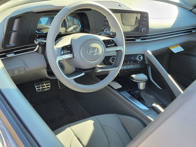 New 2026 Hyundai Elantra Sport image 3