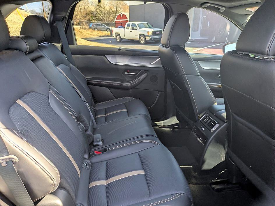 Certified 2025 MAZDA CX-90 3.3 Turbo S w/ Premium Package image 31