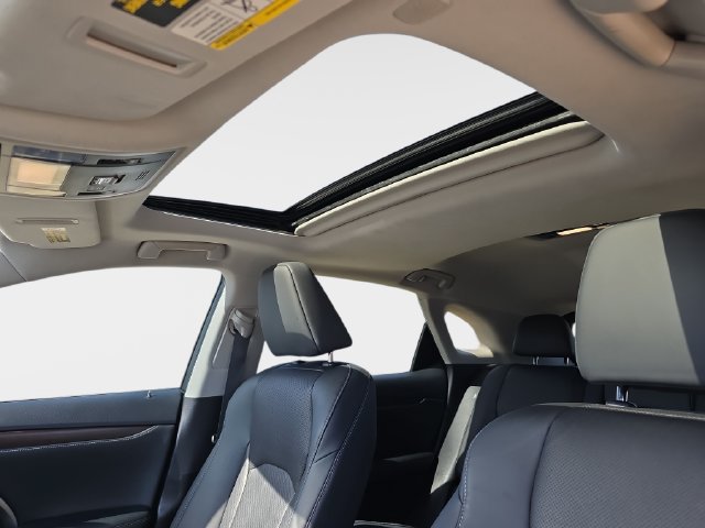 Used 2022 Lexus RX 450h AWD w/ Premium Package image 33
