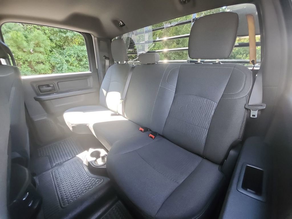 Used 2024 RAM 3500 Tradesman w/ Chrome Appearance Group image 28