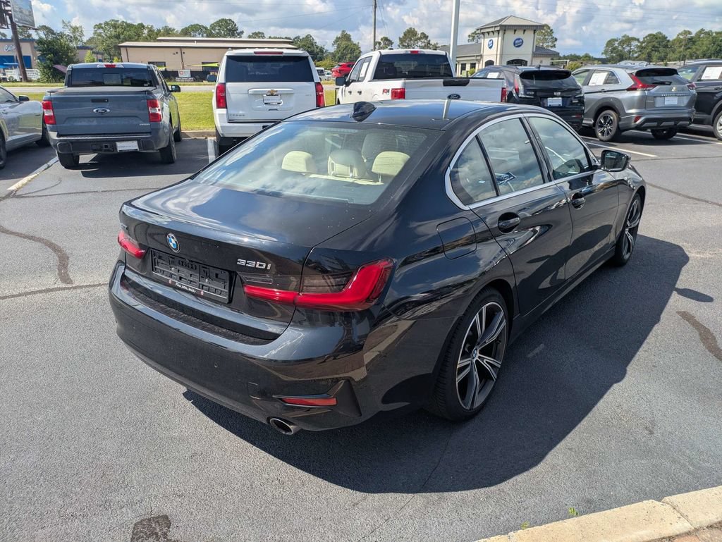 Used 2021 BMW 330i xDrive Sedan AWD/4WD image 5