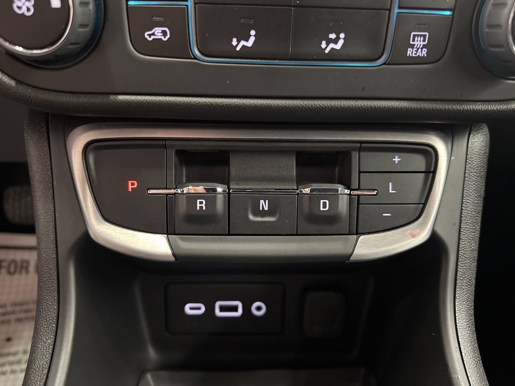 Used 2024 GMC Terrain SLE AWD/4WD image 34