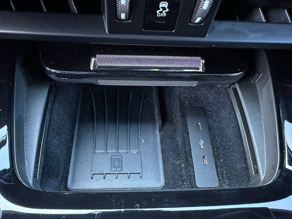 Certified 2024 Porsche Cayenne Turbo GT AWD/4WD image 31