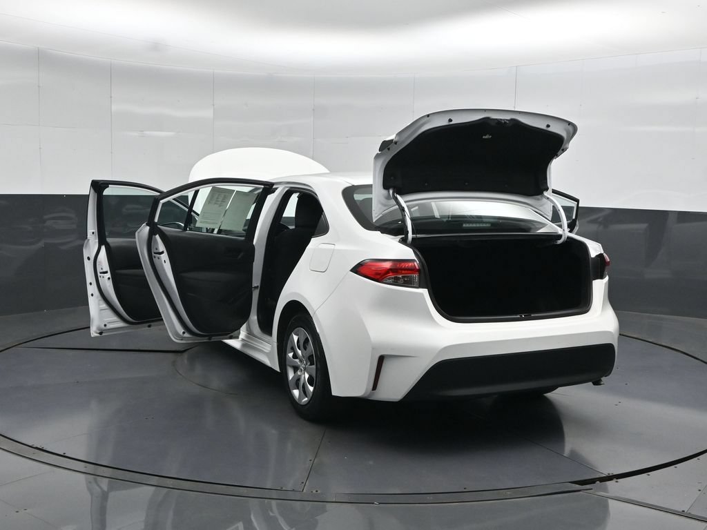 Used 2023 Toyota Corolla LE FWD image 52