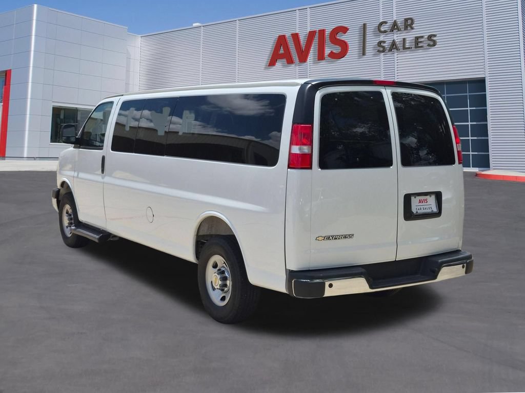 Used 2025 Chevrolet Express 3500 LT w/ LT Preferred Equipment Group RWD image 9