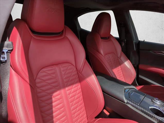 Used 2022 Maserati Ghibli Trofeo image 26
