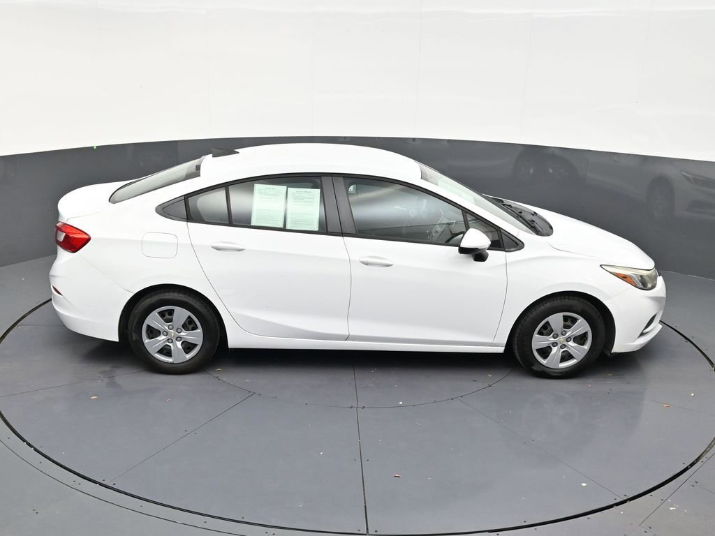 Used 2017 Chevrolet Cruze LS FWD image 17