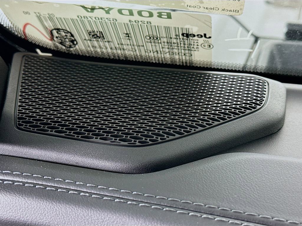 New 2026 Jeep Gladiator Mojave image 25