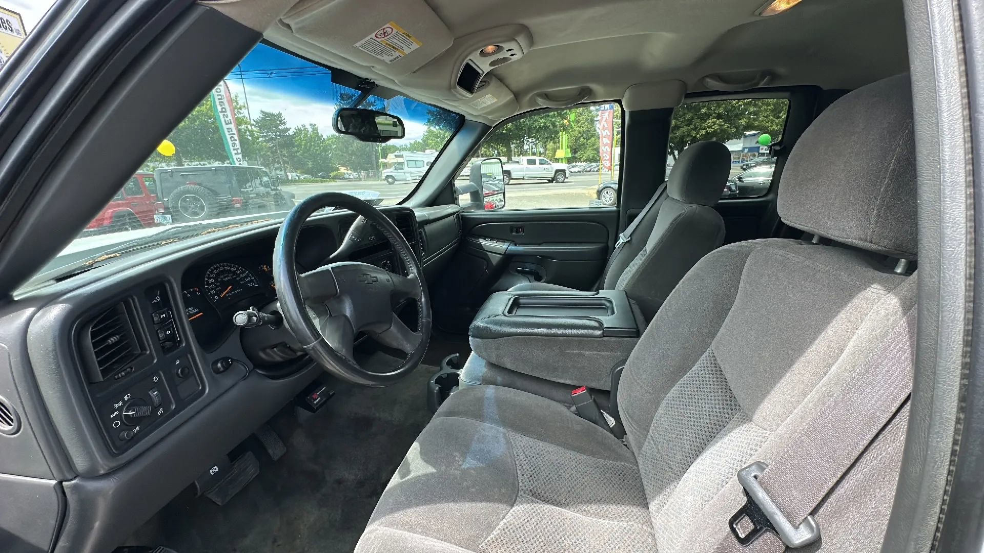 Used 2006 Chevrolet Silverado 2500 LT w/ Heavy-Duty Power Package image 8