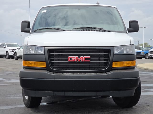 New 2025 GMC Savana 3500 Extended w/ Driver Convenience Package RWD image 11