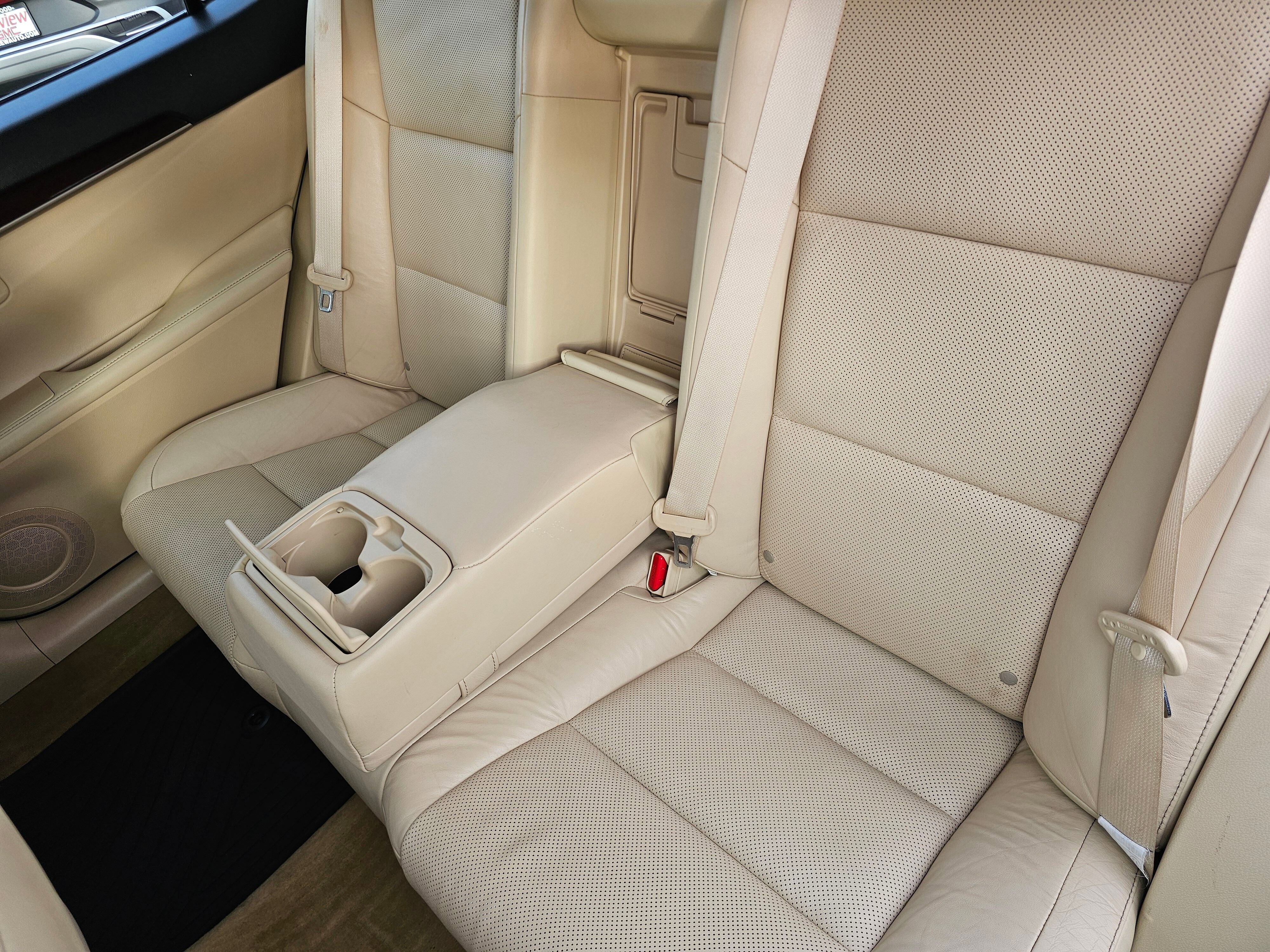 Used 2013 Lexus ES 350 4dr Sdn image 17