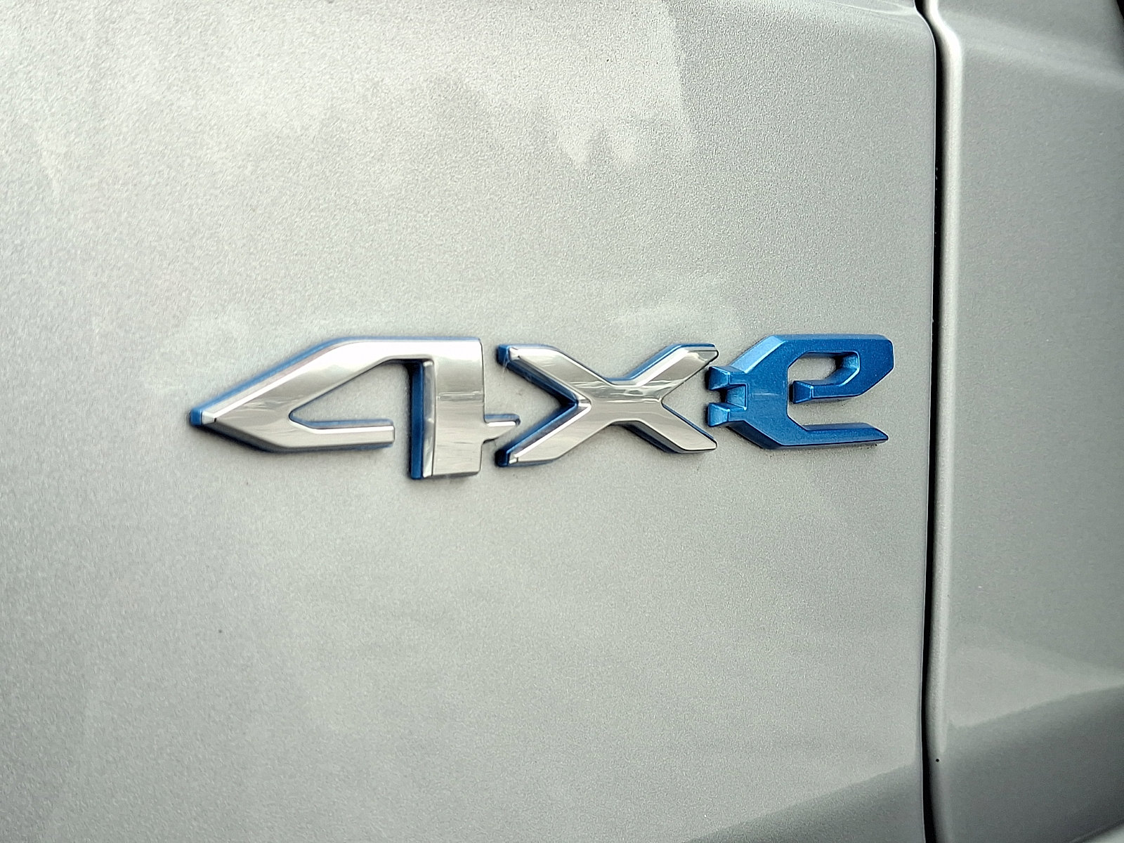 Used 2024 Jeep Wrangler Sahara w/ Safety Group image 32