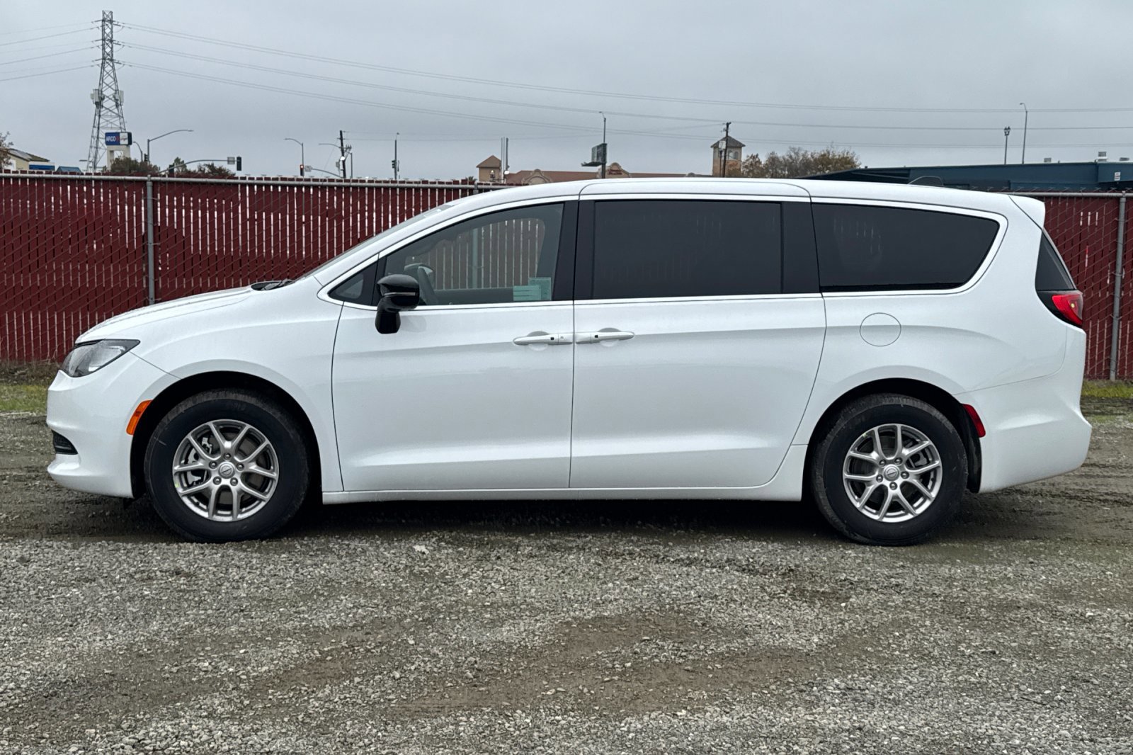 New 2026 Chrysler Voyager LX image 6