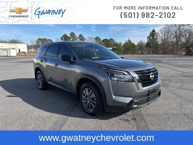 Used 2024 Nissan Pathfinder S image 3