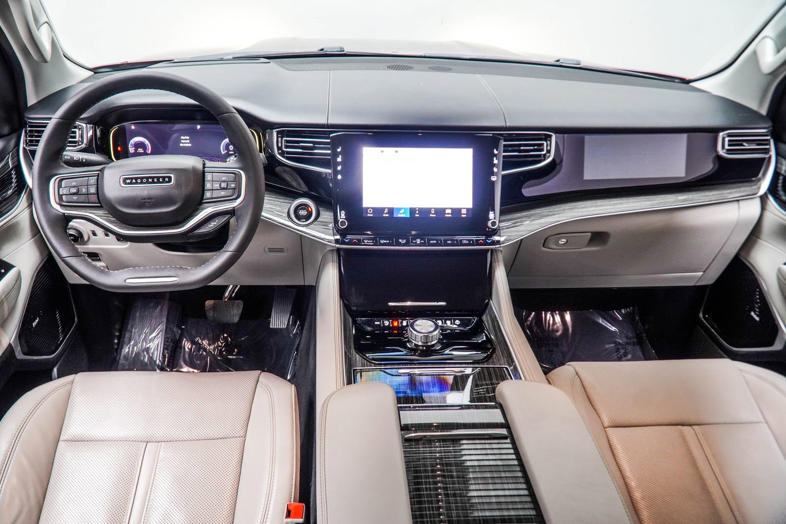 Used 2022 Jeep Wagoneer Series III w/ Premium Group I RWD image 5
