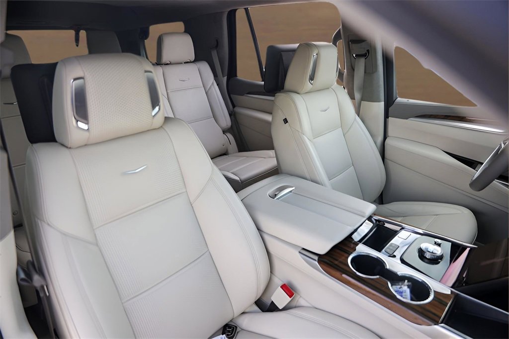 Certified 2025 Cadillac Escalade Sport Platinum image 32