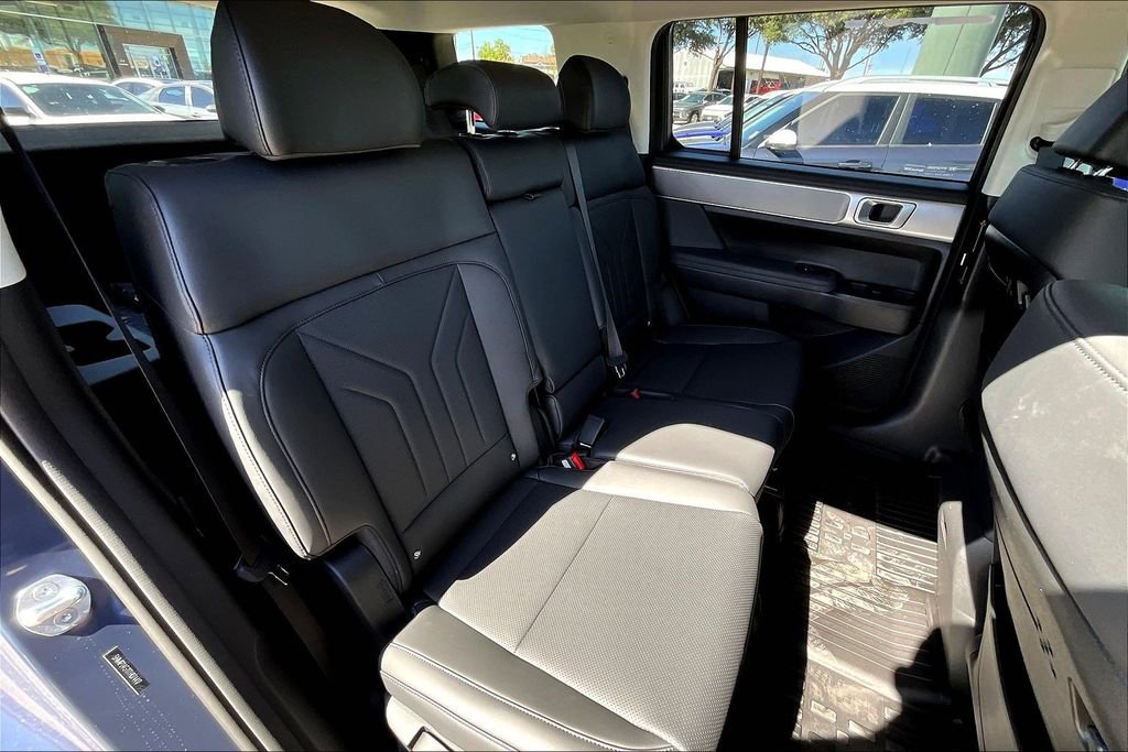 Used 2026 Hyundai Santa Fe SEL image 17