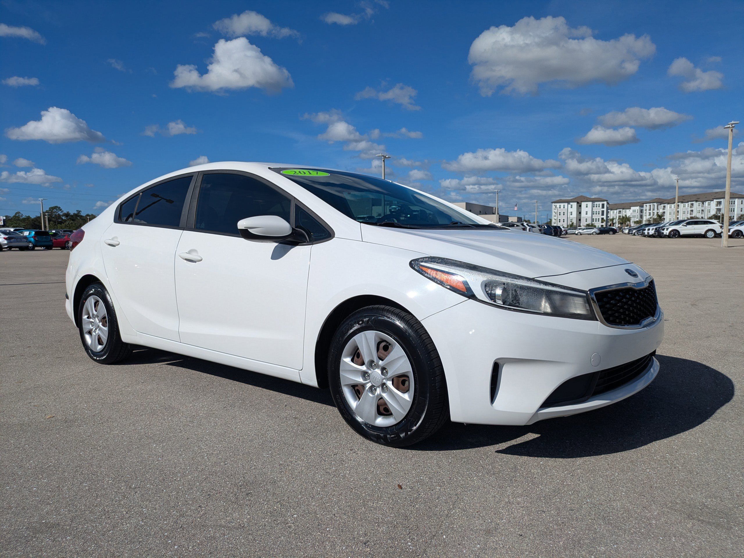 Used 2017 Kia Forte LX image 2
