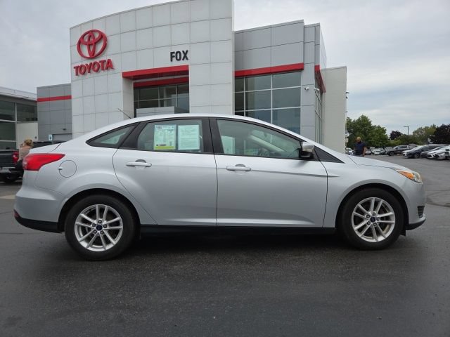 Used 2016 Ford Focus SE FWD image 8