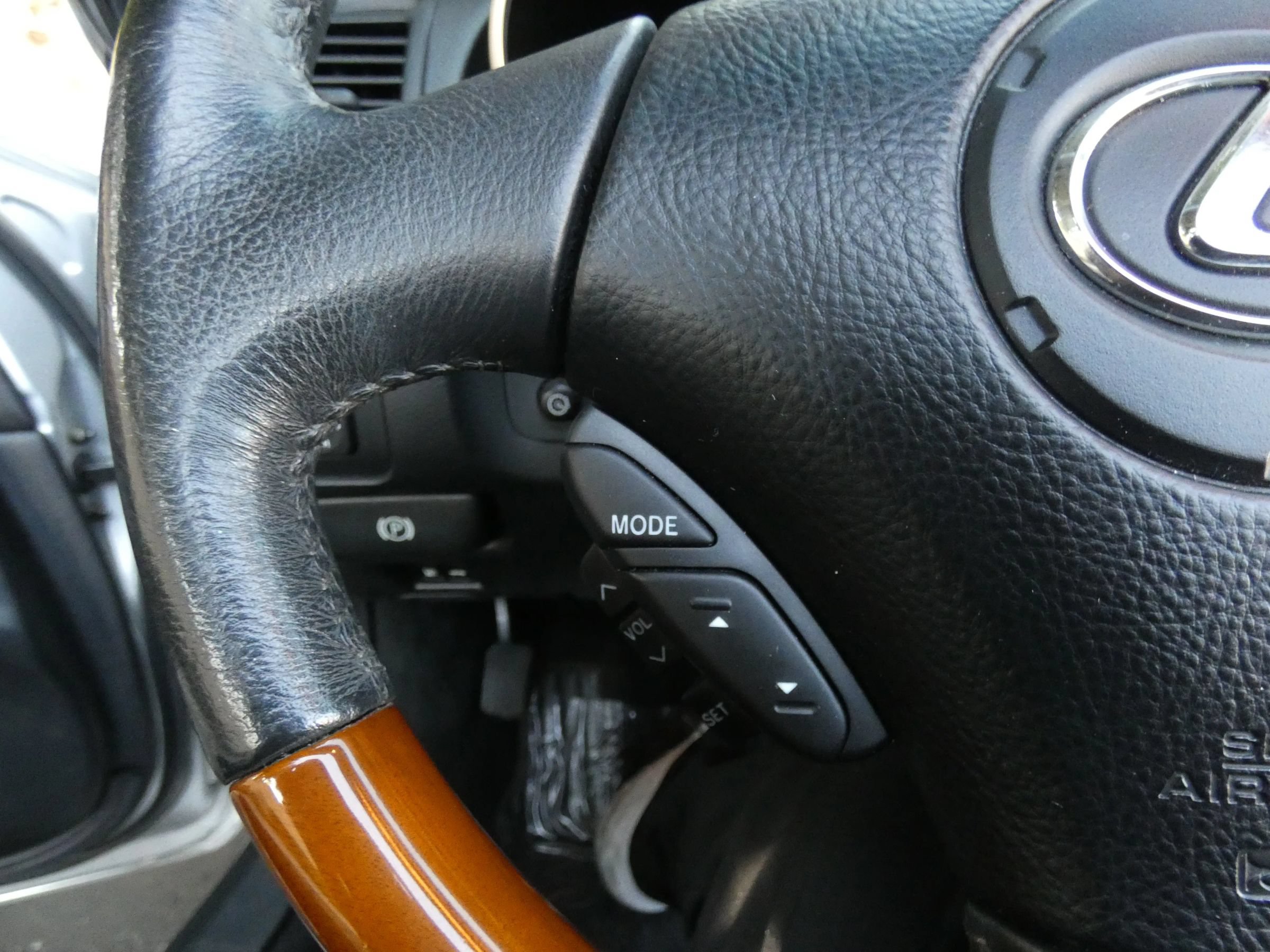 Used 2006 Lexus SC 430 Convertible RWD image 57
