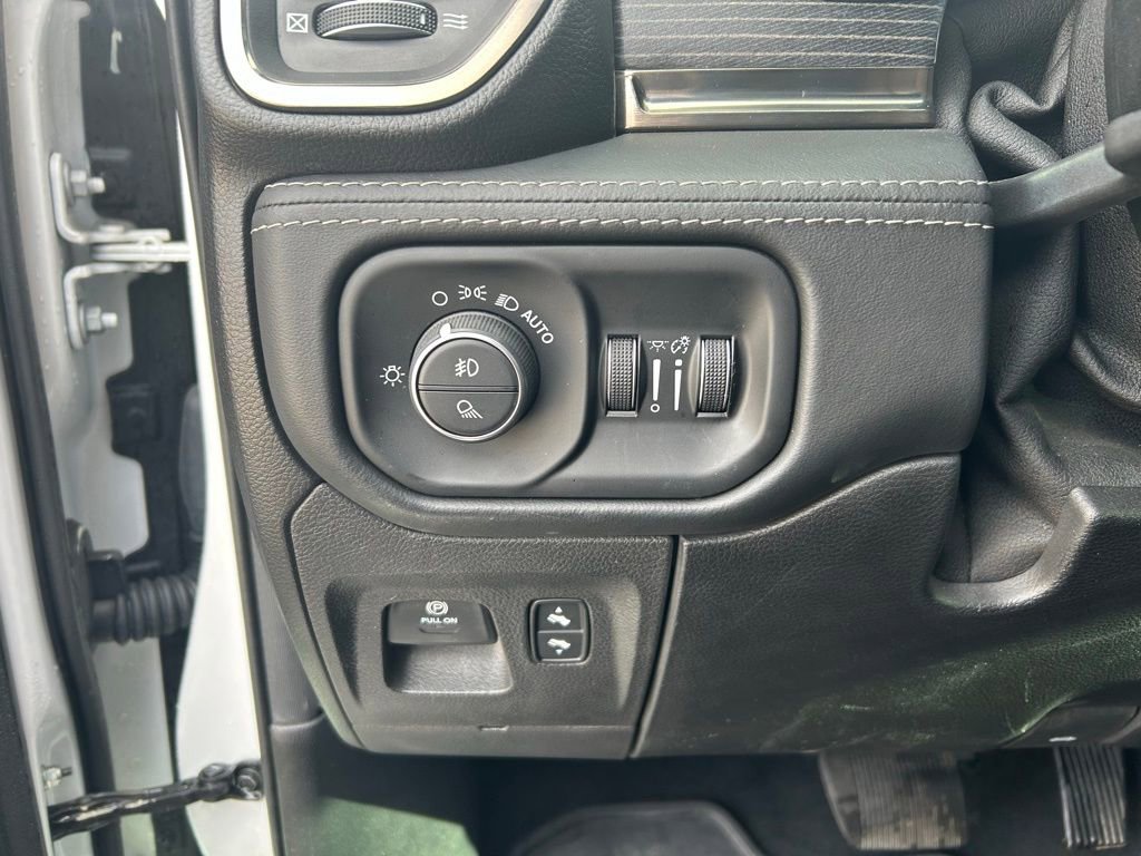 Used 2019 RAM 1500 Limited image 25