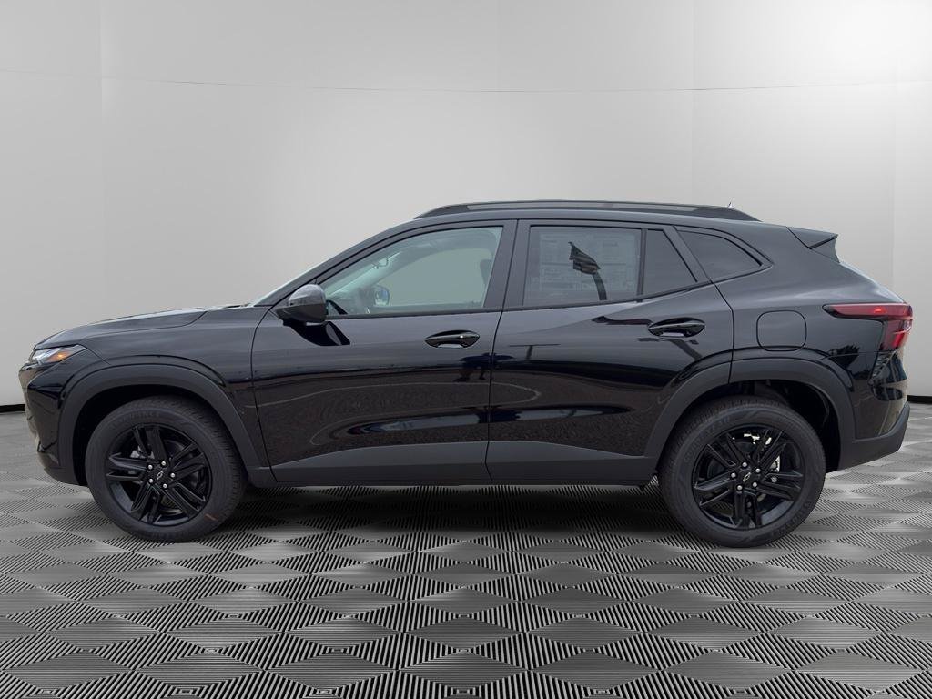 New 2026 Chevrolet Trax ACTIV w/ Driver Confidence Package FWD image 2
