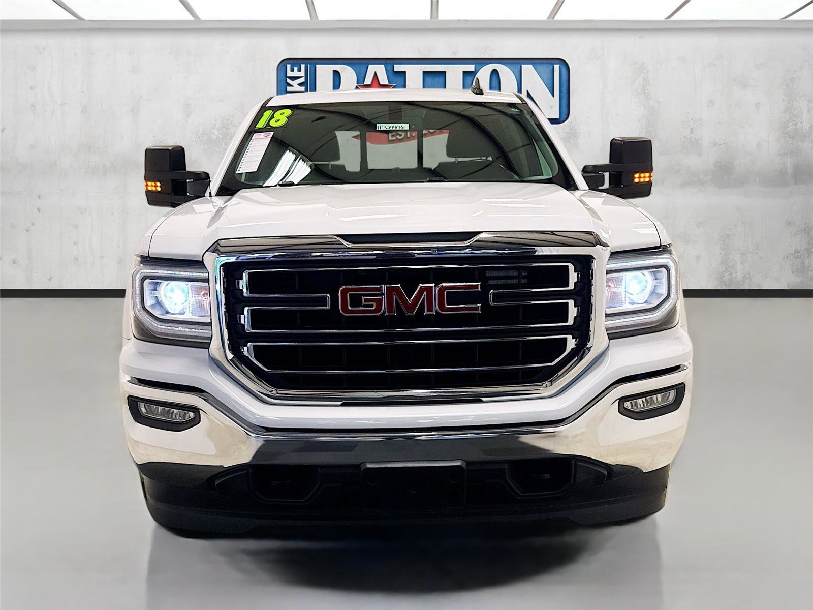 Used 2018 GMC Sierra 1500 SLE w/ Max Trailering Package AWD/4WD image 2