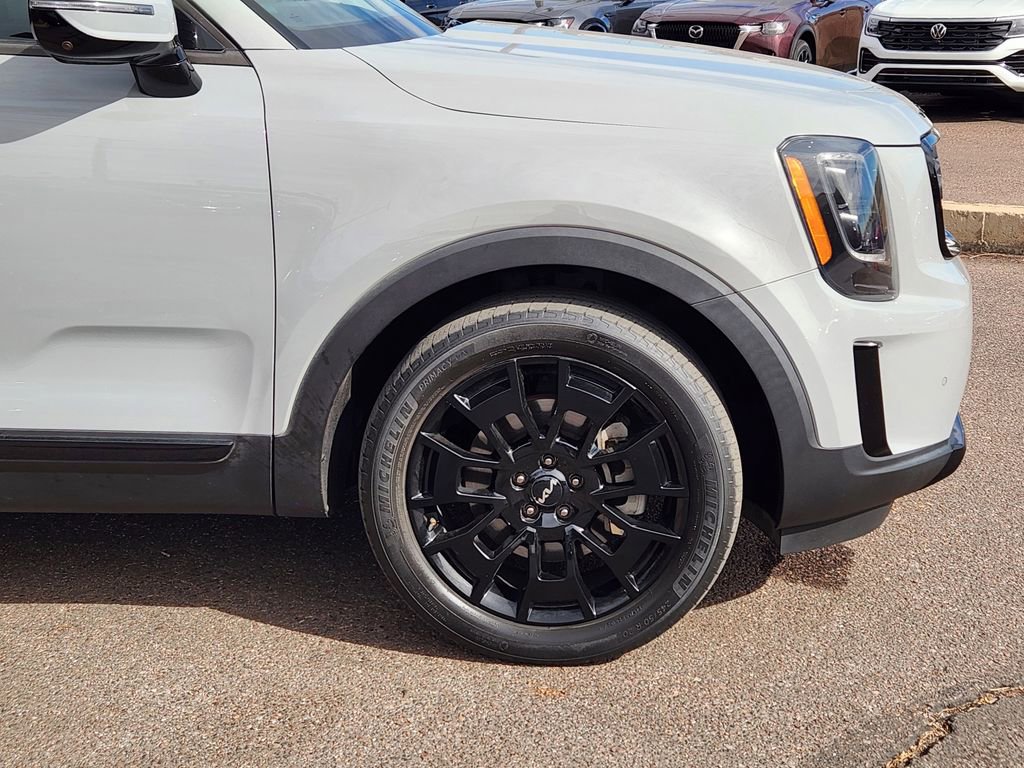 Used 2022 Kia Telluride SX w/ SX Prestige Package image 28