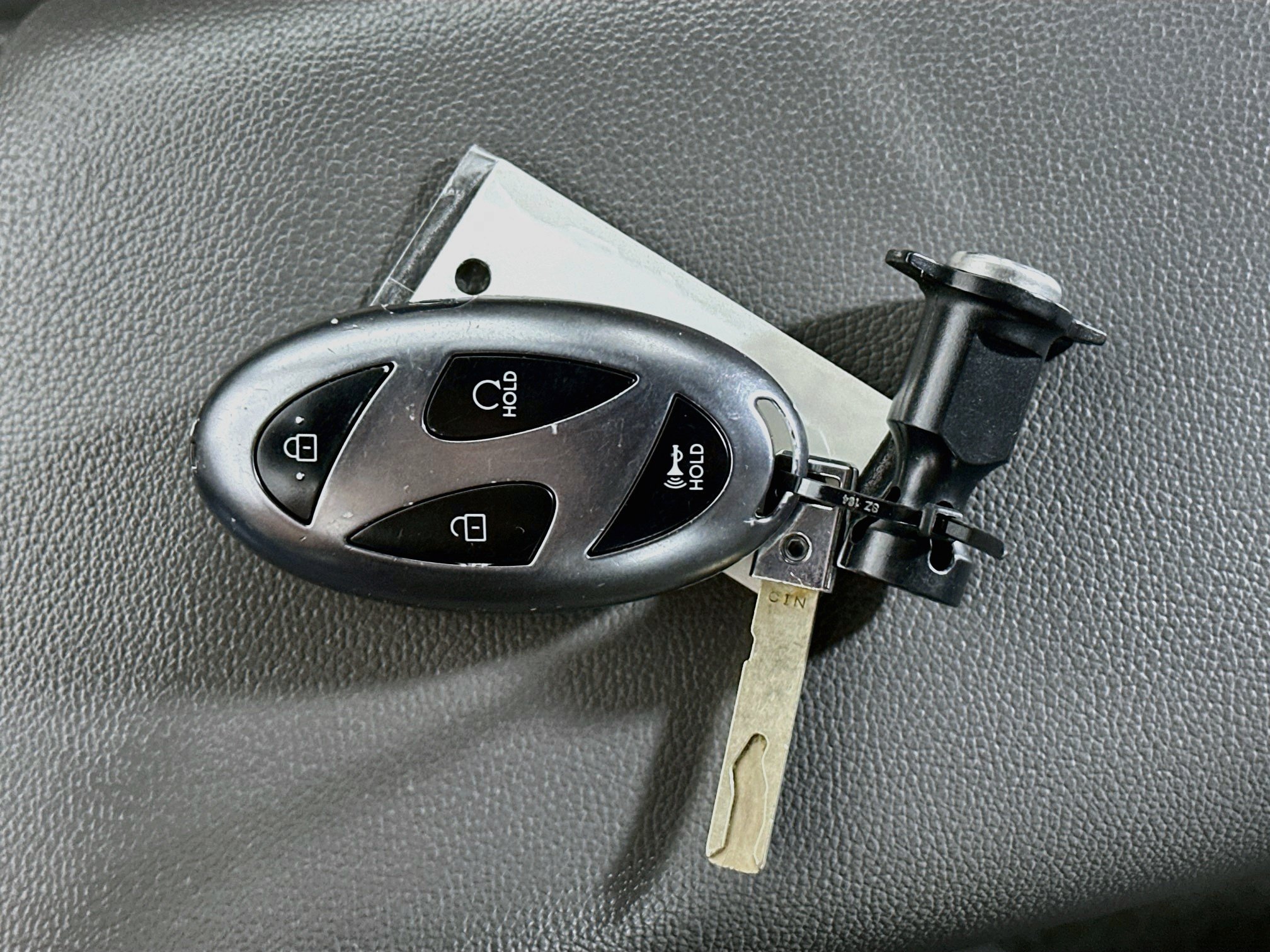 Used 2025 Hyundai Elantra SEL FWD image 26