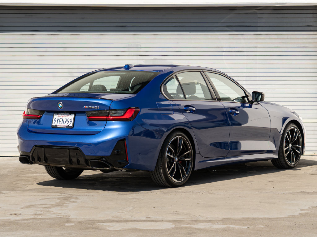 Used 2026 BMW M340i Sedan RWD image 25