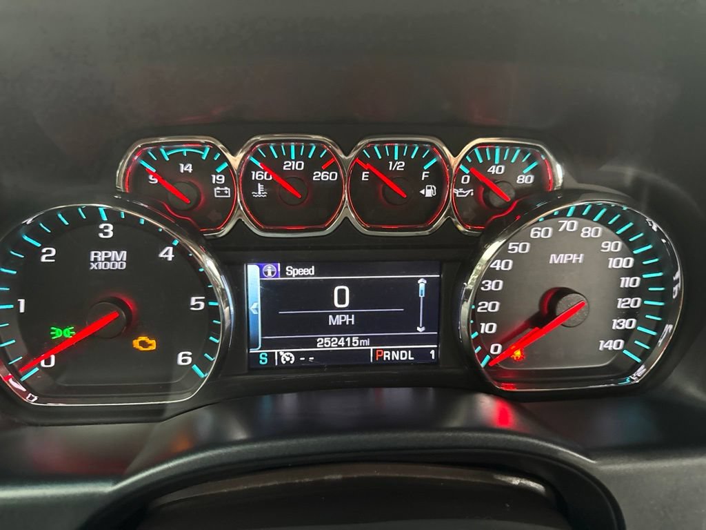 Used 2017 Chevrolet Silverado 2500 LTZ AWD/4WD image 13