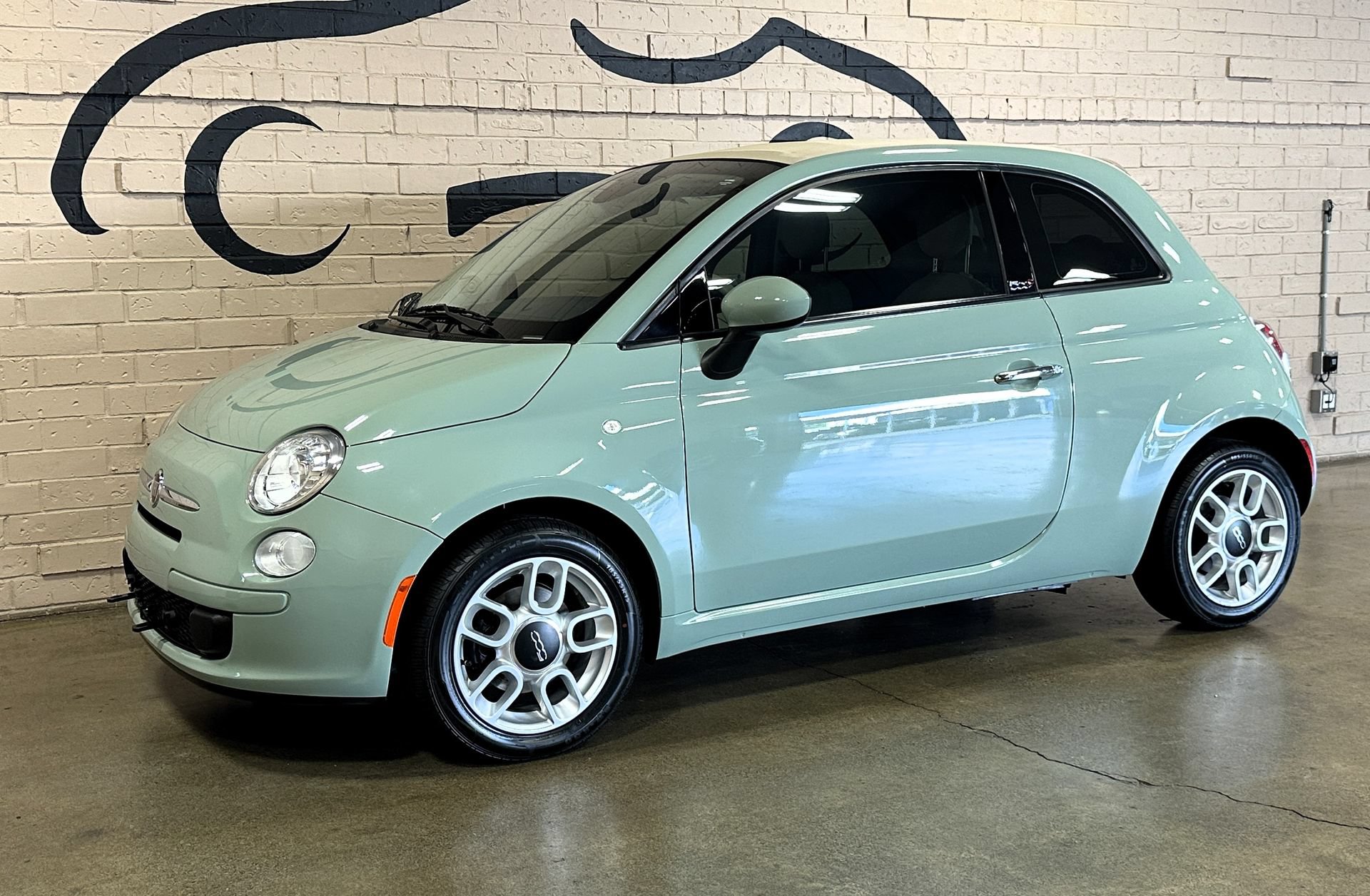 Used 2015 FIAT 500 Pop FWD image 14