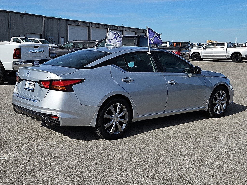 Used 2022 Nissan Altima 2.5 SR image 7