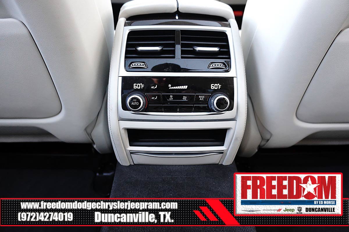 Used 2021 BMW 740i w/ Premium Package RWD image 40