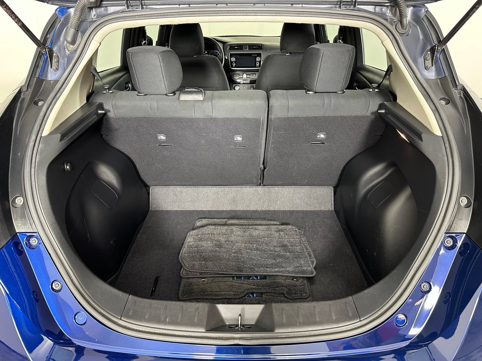 Used 2019 Nissan Leaf SV FWD image 26