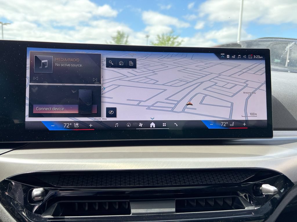 New 2026 BMW 330i xDrive Sedan AWD/4WD image 18