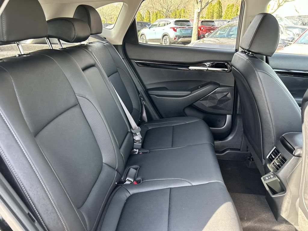Used 2025 Kia Seltos EX w/ EX Sunroof Package AWD/4WD image 17