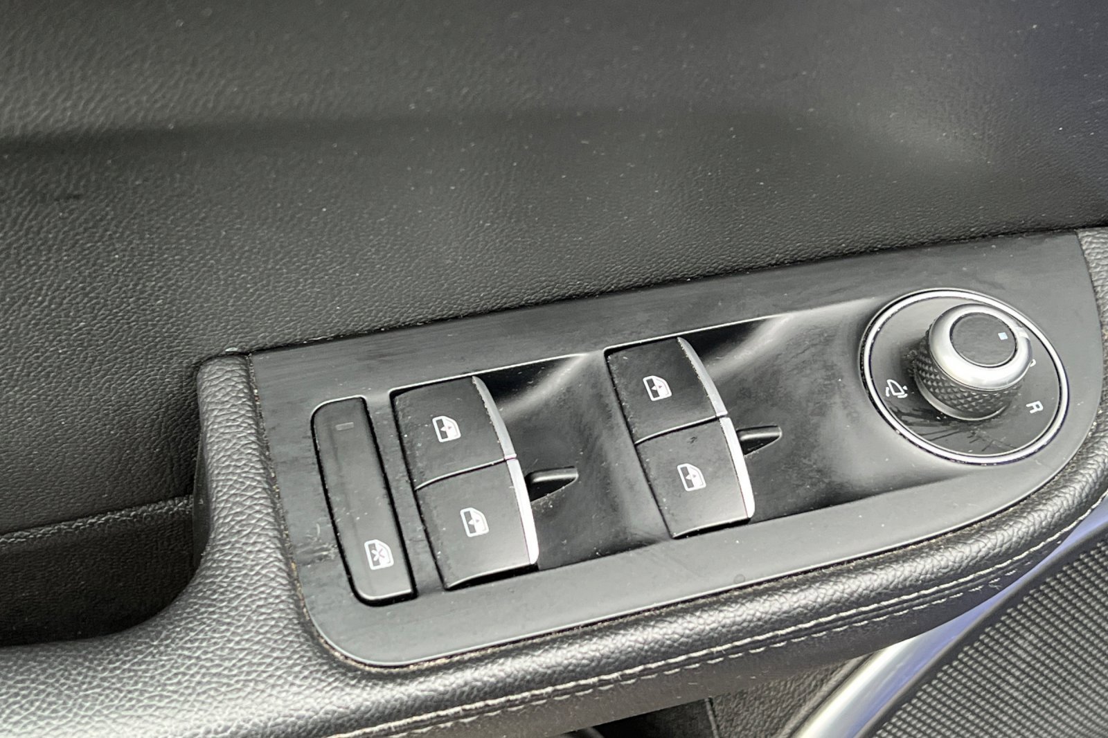 Used 2022 Alfa Romeo Giulia Sprint image 14