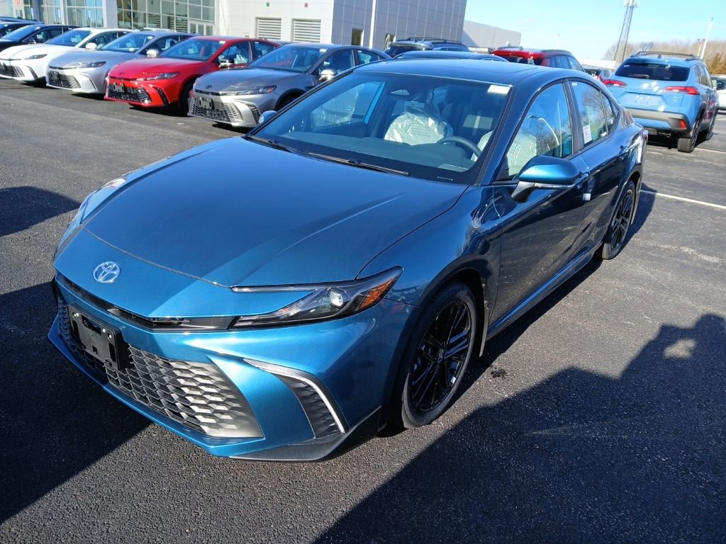 New 2026 Toyota Camry SE image 2